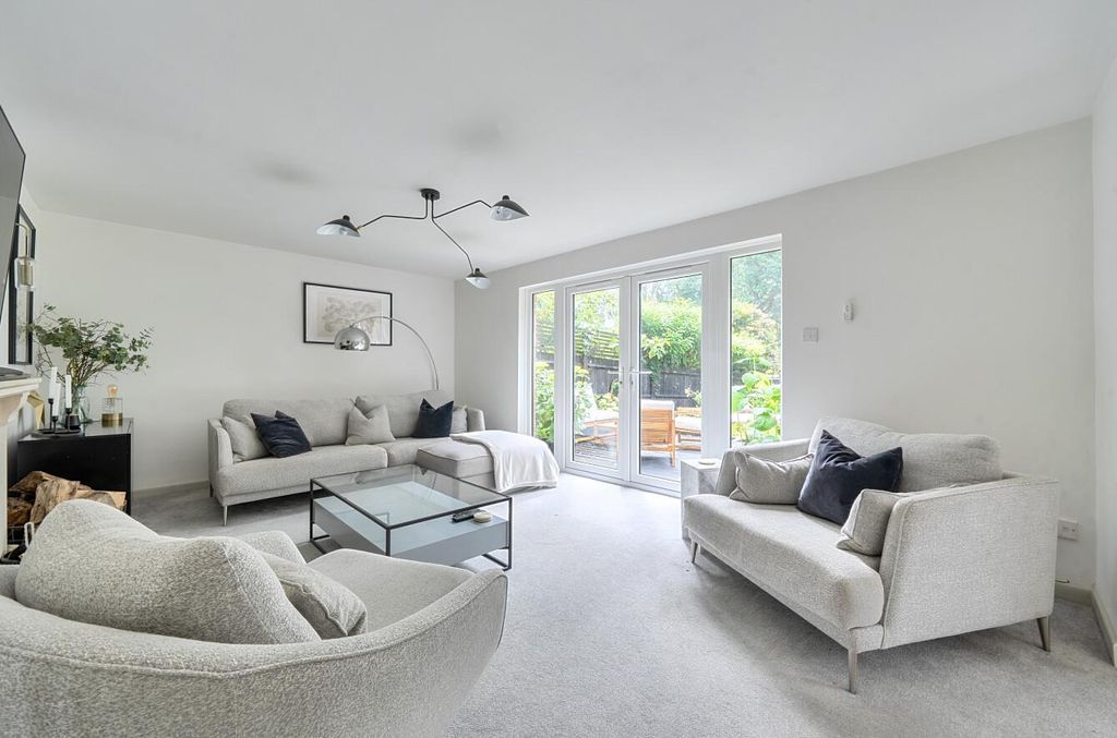 Property photo 3 of 19 Hocombe Wood Road 23 (8).Jpg