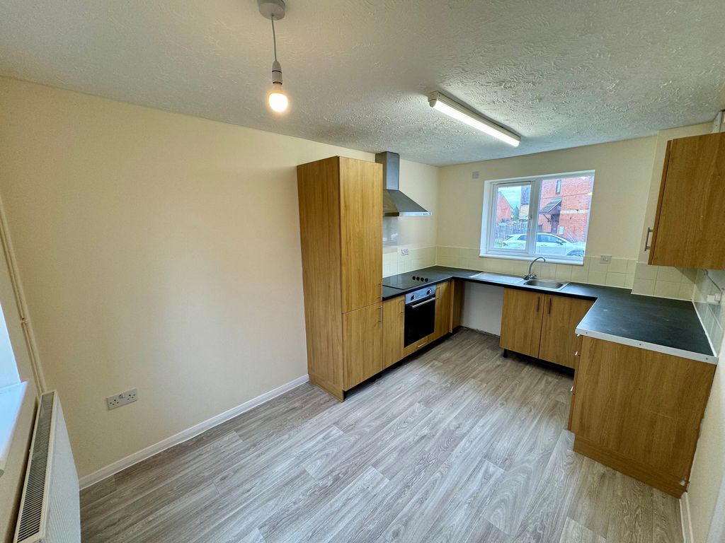 Property photo 2 of 10 Image