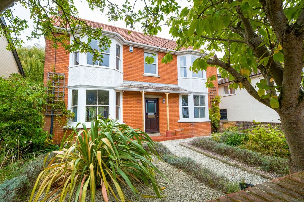 Property photo 1 of 22 Dhmdarwin House-4