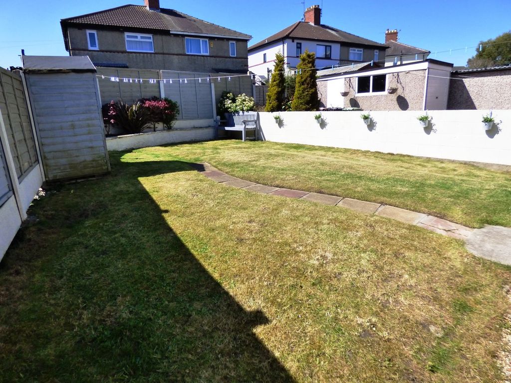 Property photo 2 of 21