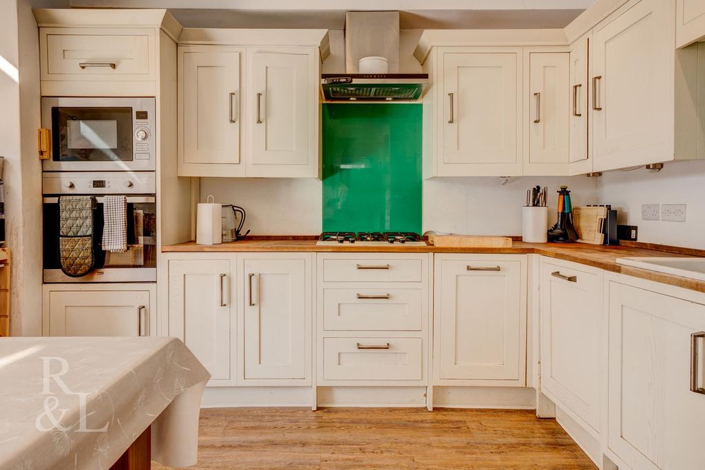 Property photo 3 of 21 Batched  (24).Jpg