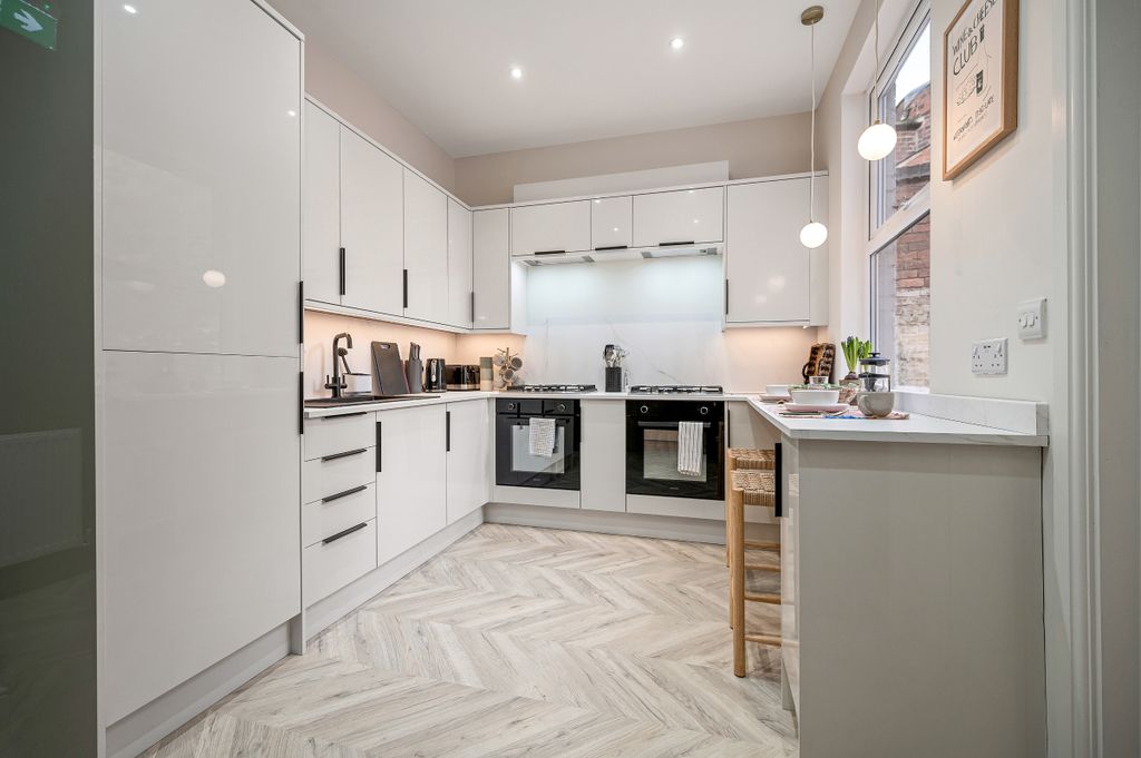 Property photo 3 of 29