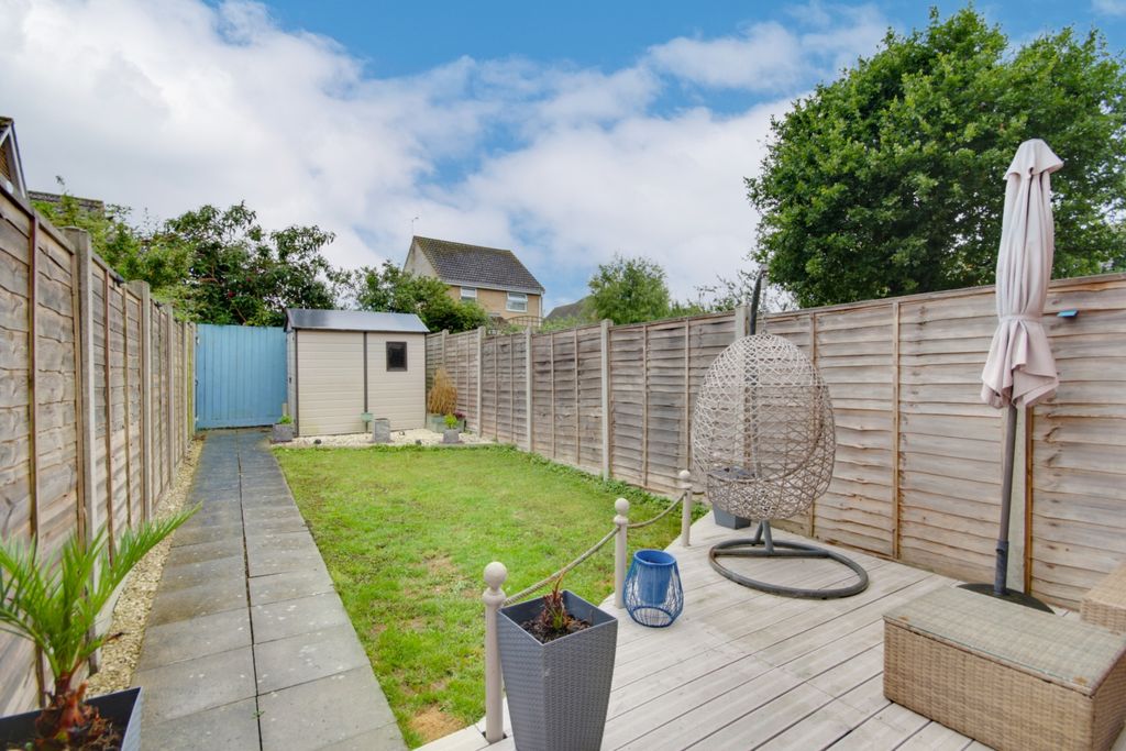Property photo 2 of 18 Img_0233-Img_0235