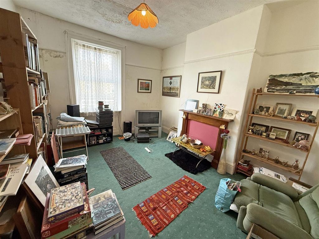 Property photo 2 of 9 Living Room.Jpg