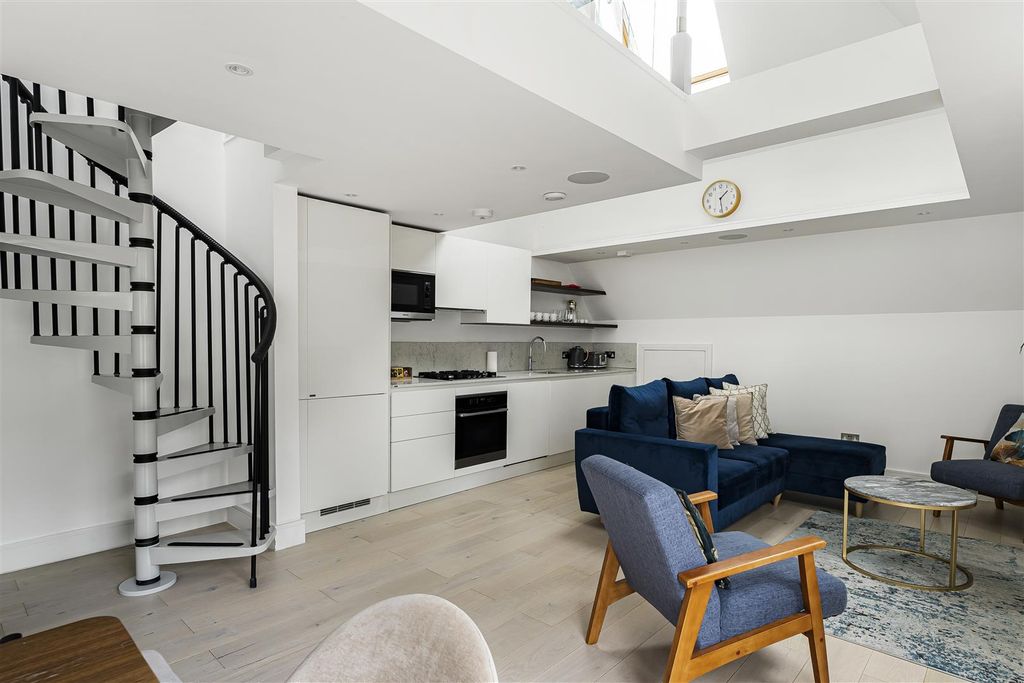 Property photo 2 of 8 Helliwell &amp; Co.