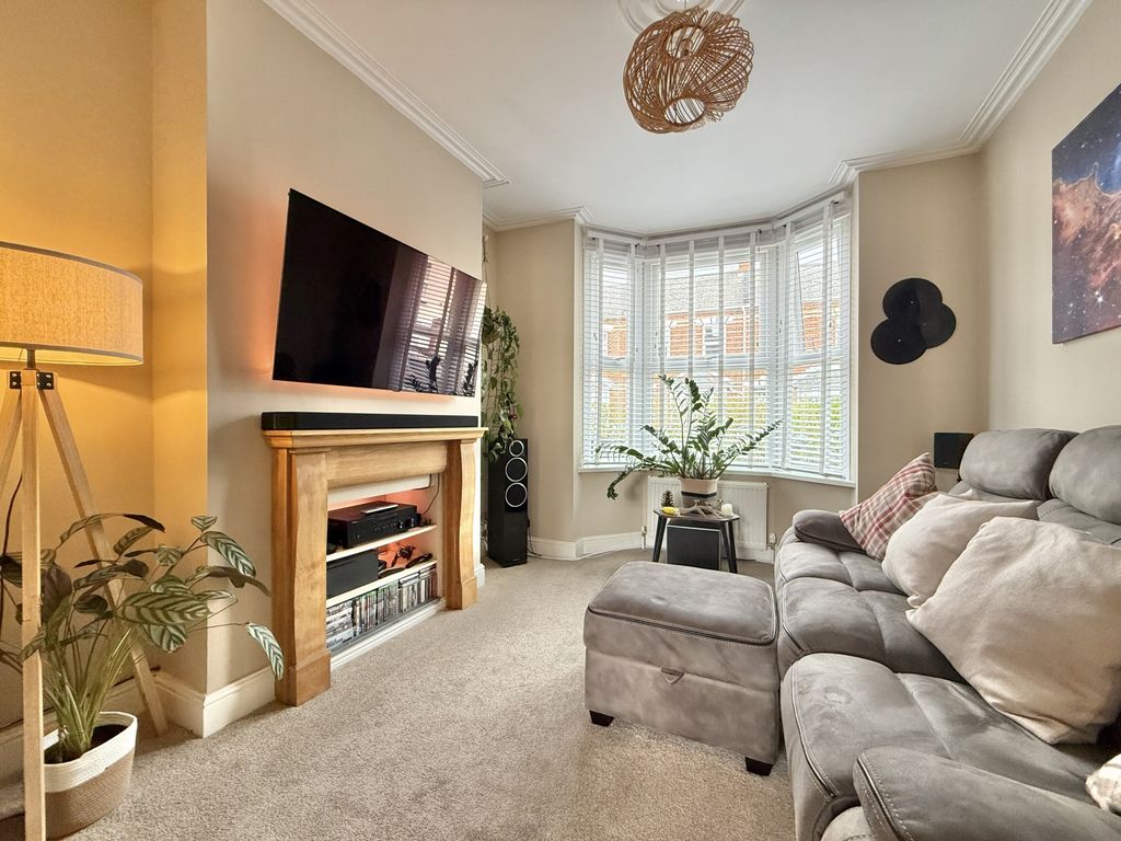 Property photo 2 of 15 Photo 8