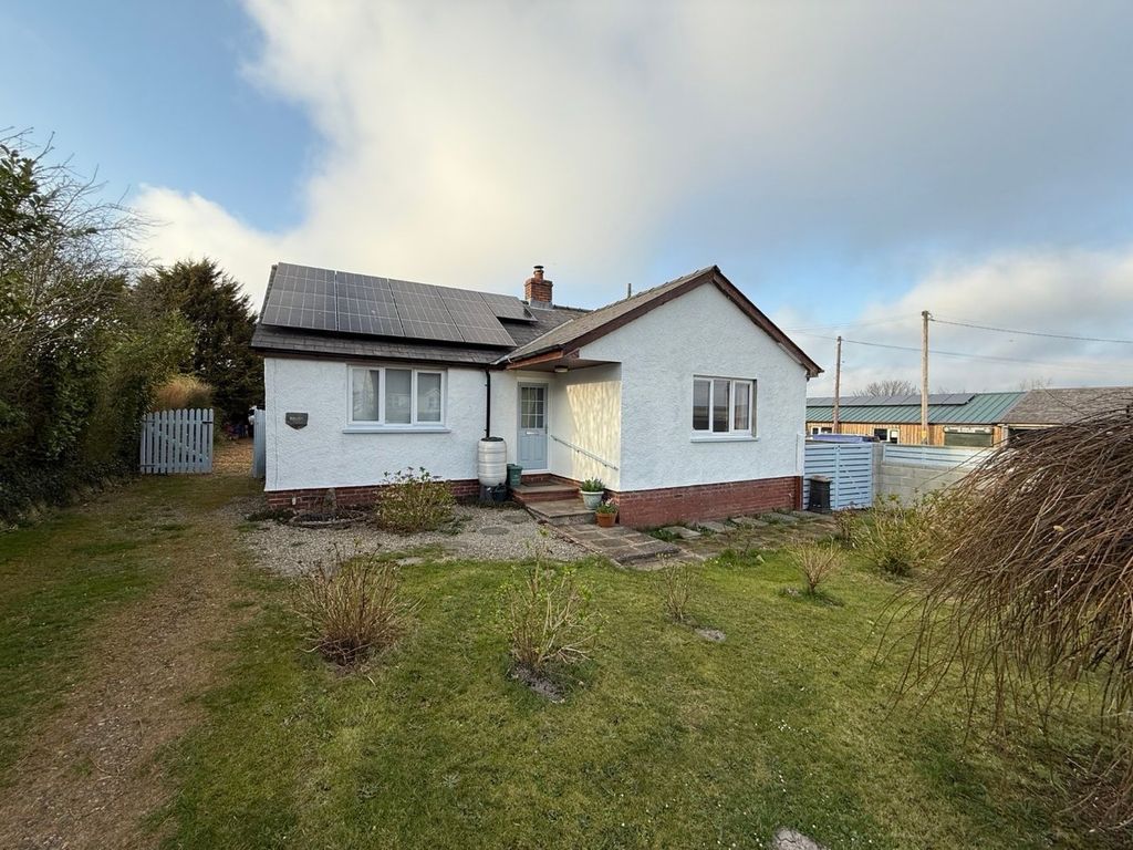 Property photo 1 of 40