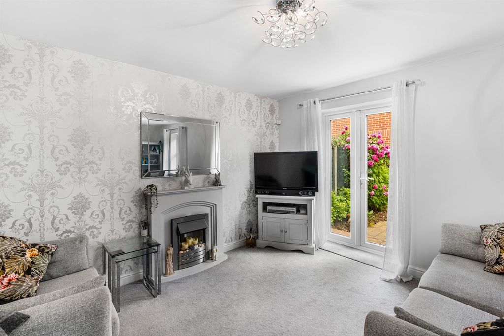 Property photo 2 of 24 11Sarahwestpl-019.Jpg