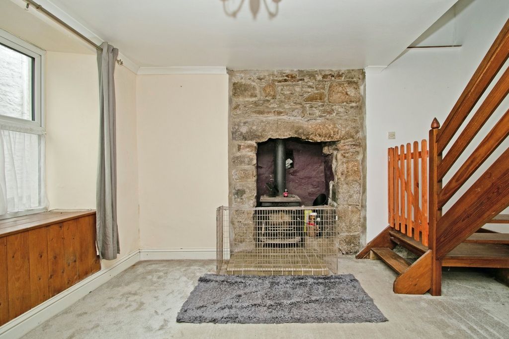 Property photo 2 of 10 Pbox-Img.Jpg
