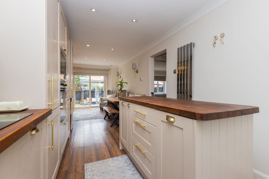 Additional image 8 of 4 bed detached house for saleFischer Gardens, Paisley, Renfrewshire PA1