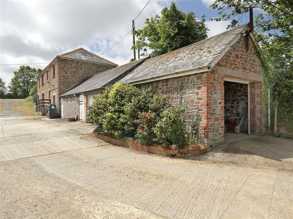 Property photo 3 of 17 Picture No. 14