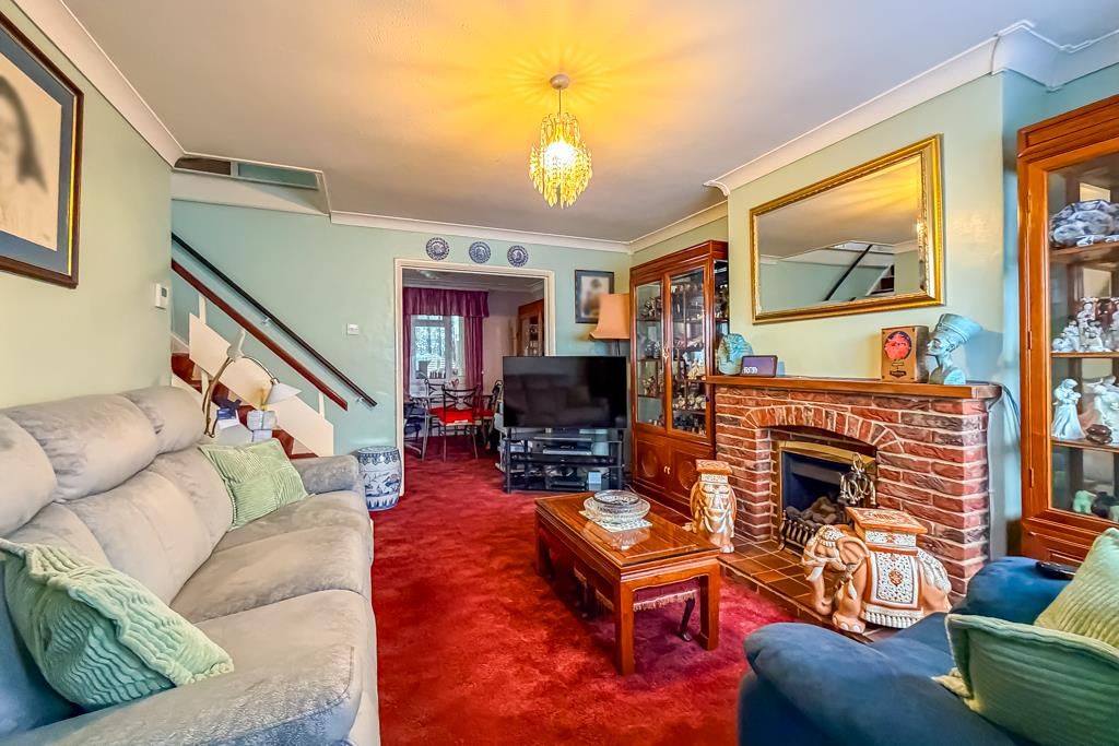 Property photo 2 of 20 Lounge