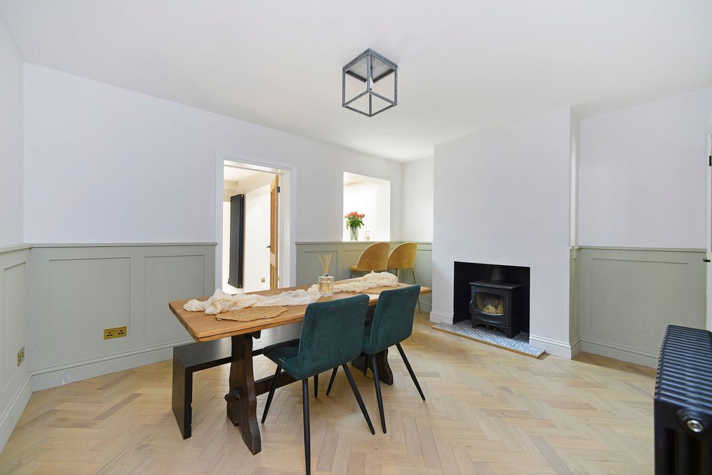 Property photo 3 of 16 Breakfast Room