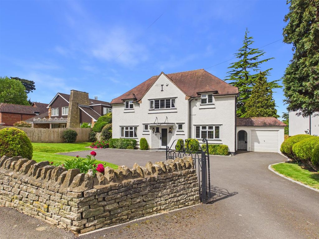 Property photo 1 of 33