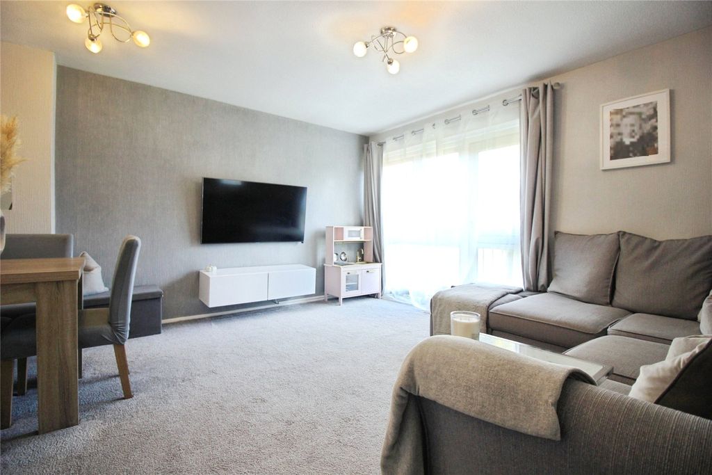 Property photo 3 of 9 Picture No. 05