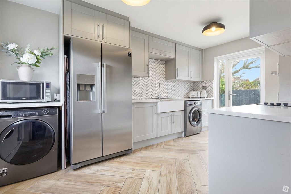 Property photo 2 of 13 Kitchen