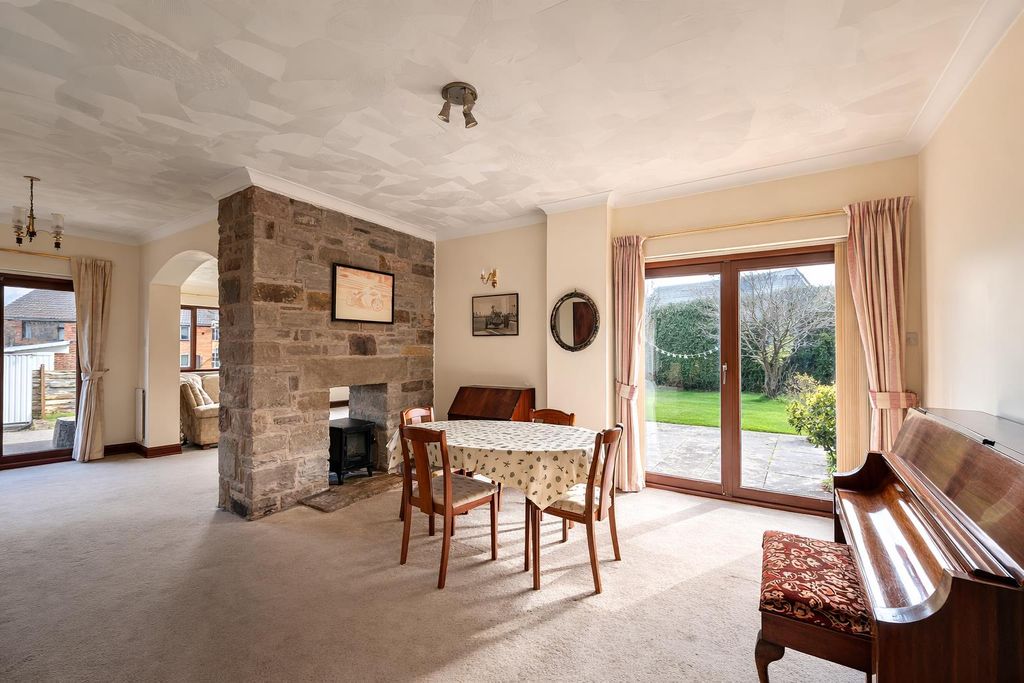 Property photo 3 of 15 Dining