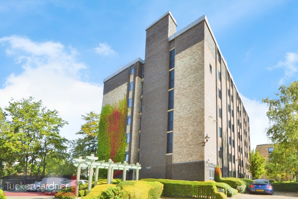 Property photo 1 of 5