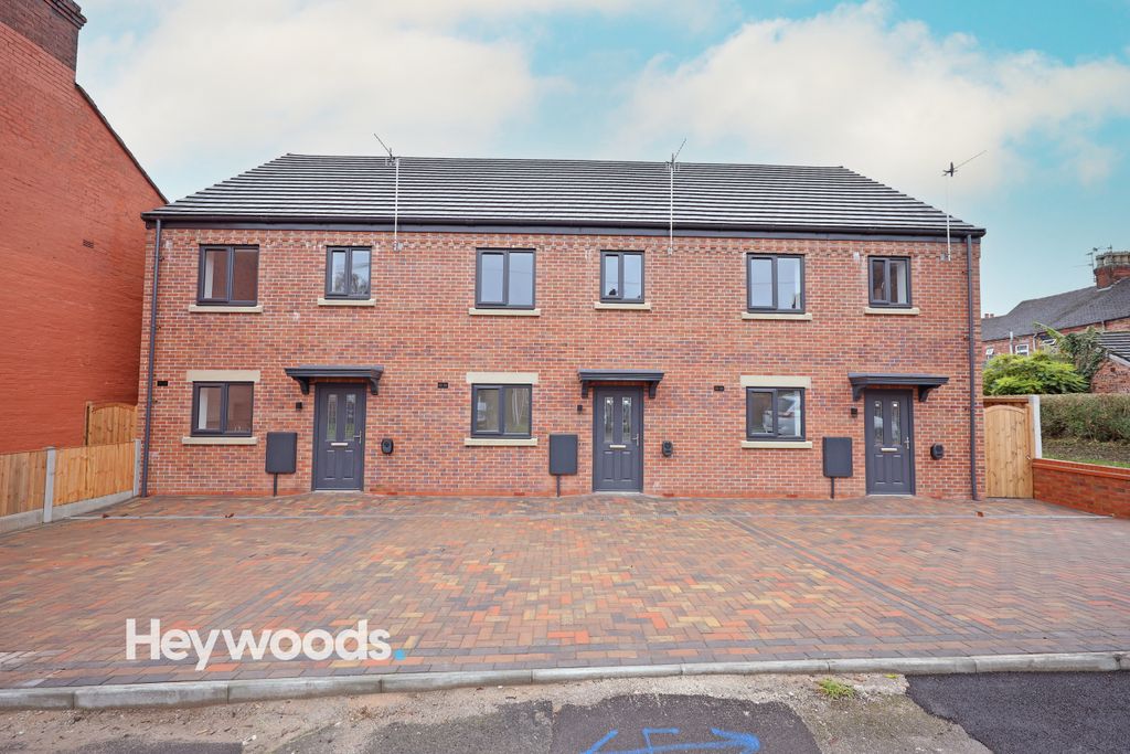 Property photo 1 of 20 0F1A5438