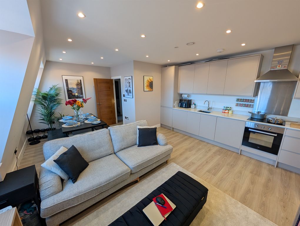 Property photo 3 of 13