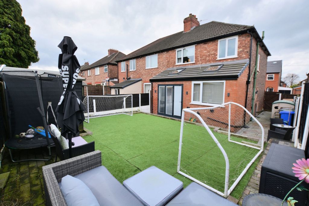 Property photo 2 of 22 Photo 29