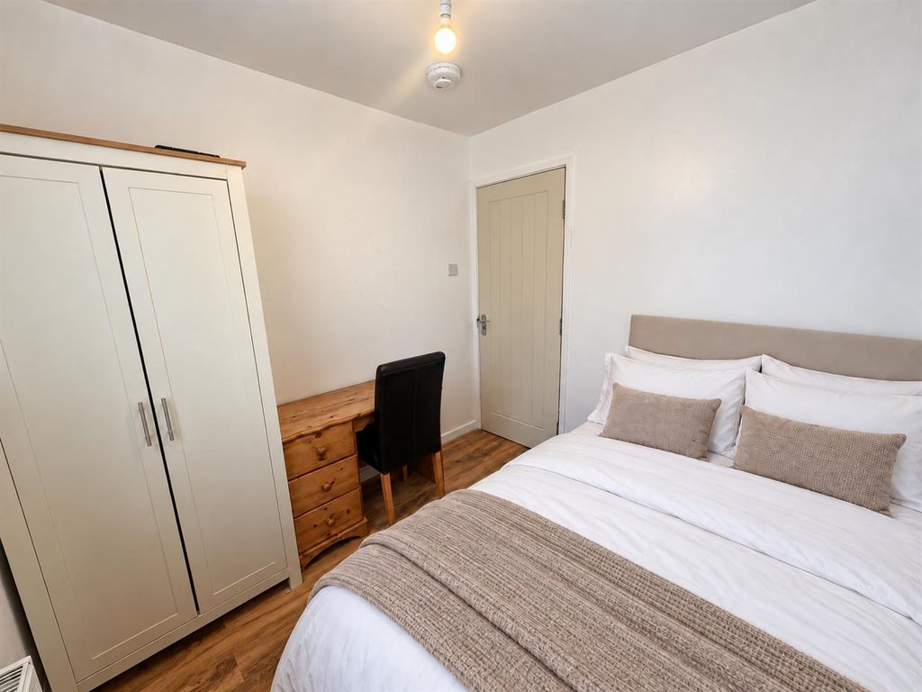 Property photo 1 of 6 11.Png