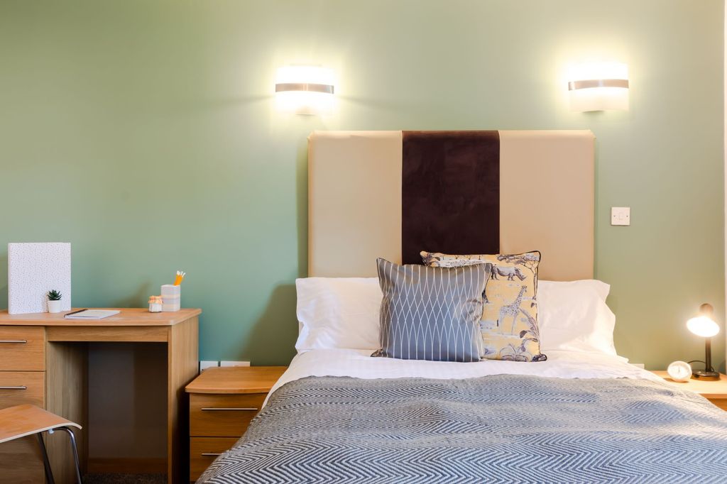 Property photo 3 of 6 Property Photo