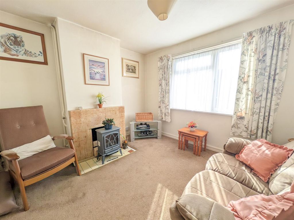 Property photo 2 of 14