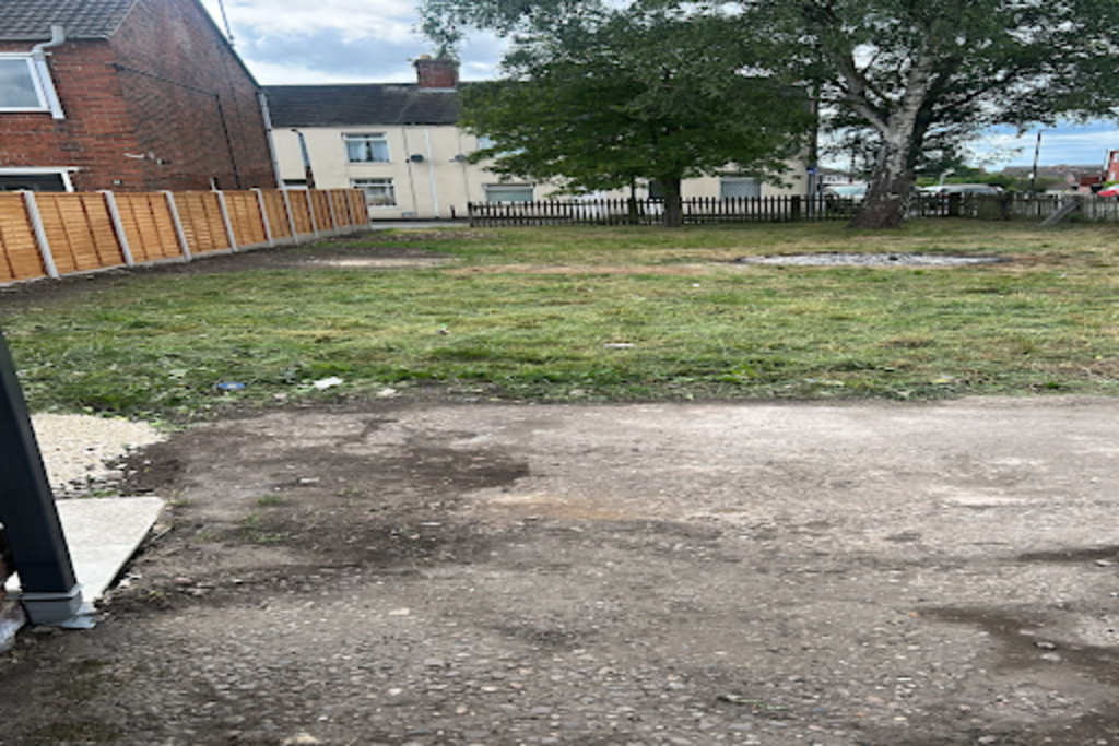 Property photo 2 of 8 Oversetts Road - Actual Land Image