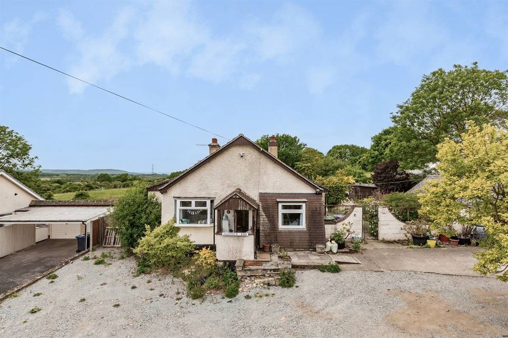 Property photo 1 of 28