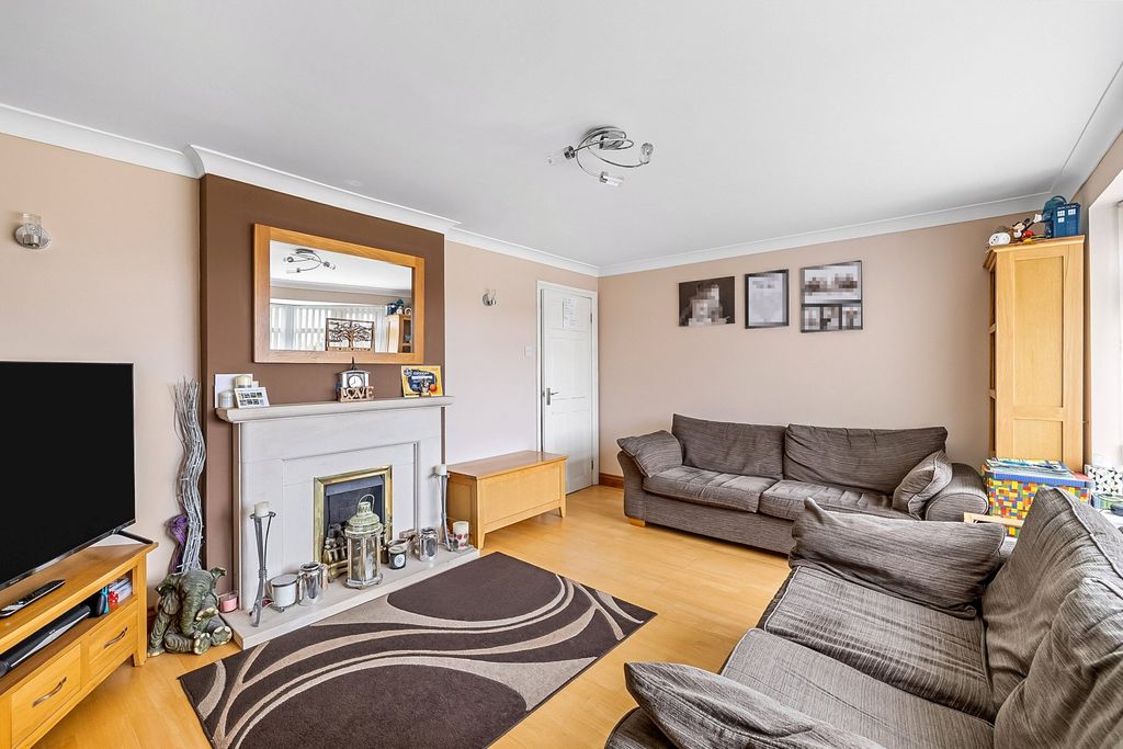 Property photo 3 of 16 Picture No. 29