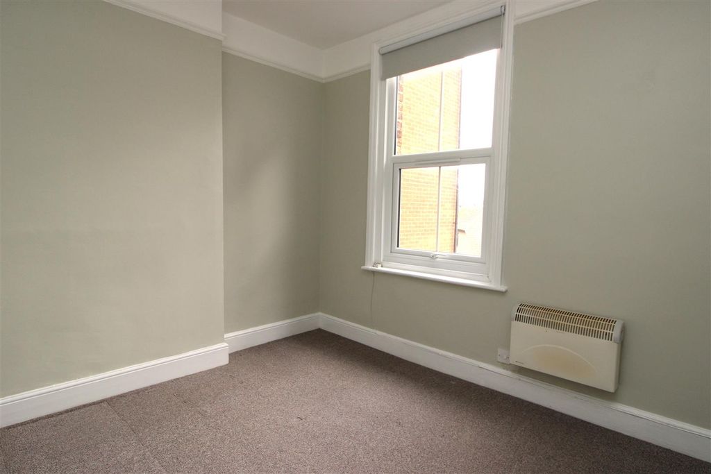 Property photo 3 of 5 Img_1608.Jpg