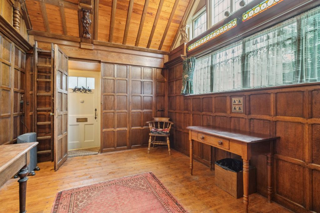 Property photo 3 of 8