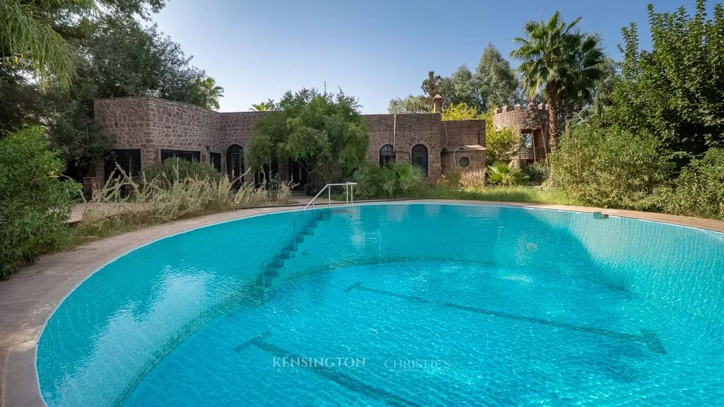 Property photo 1 of 48