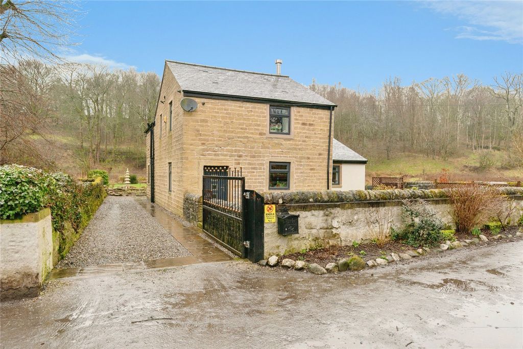 Property photo 3 of 37 Picture No. 28