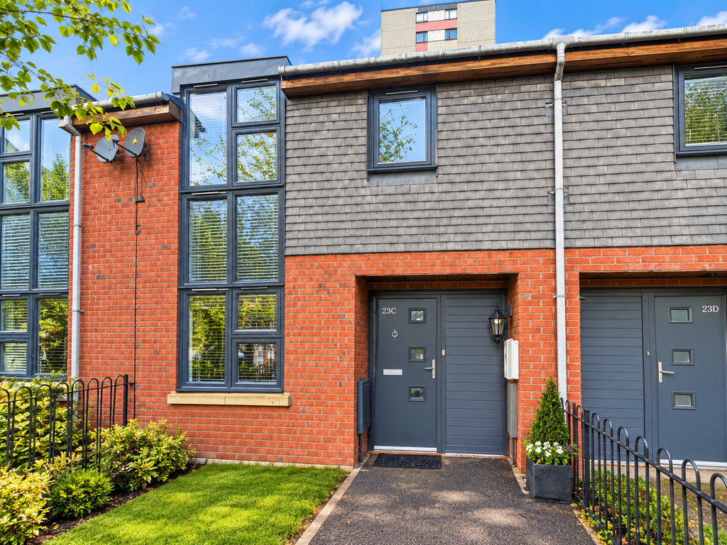 Property photo 1 of 21 3 Bed Terraced House For Sale Anaconda Drive, Salford M3 7Ad