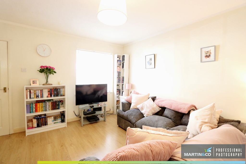 Property photo 2 of 13