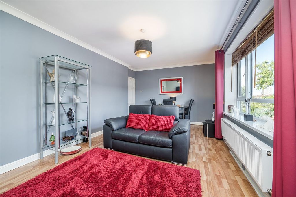 Property photo 3 of 10 53253_Hi_Res_ (3).Jpg