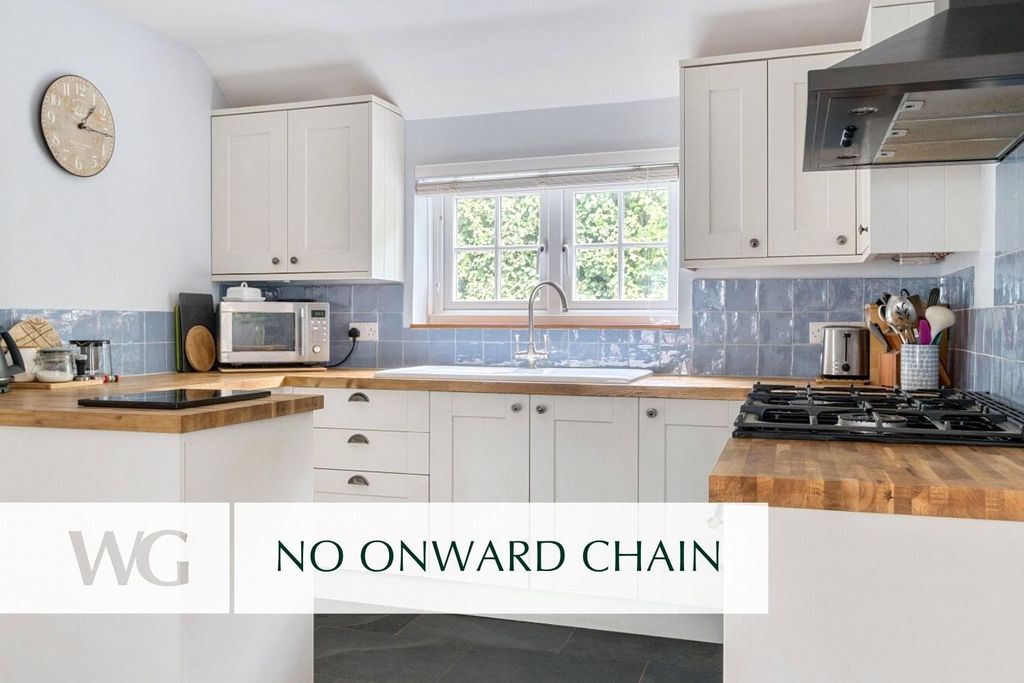 Property photo 1 of 14 No Onward Chain