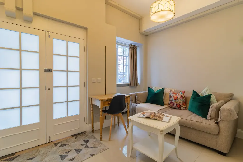 Property photo 3 of 9