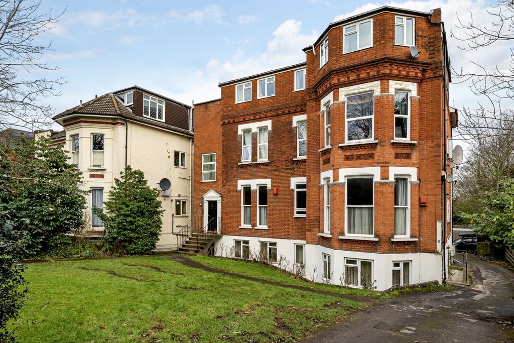 Property photo 3 of 27 940005 (24)