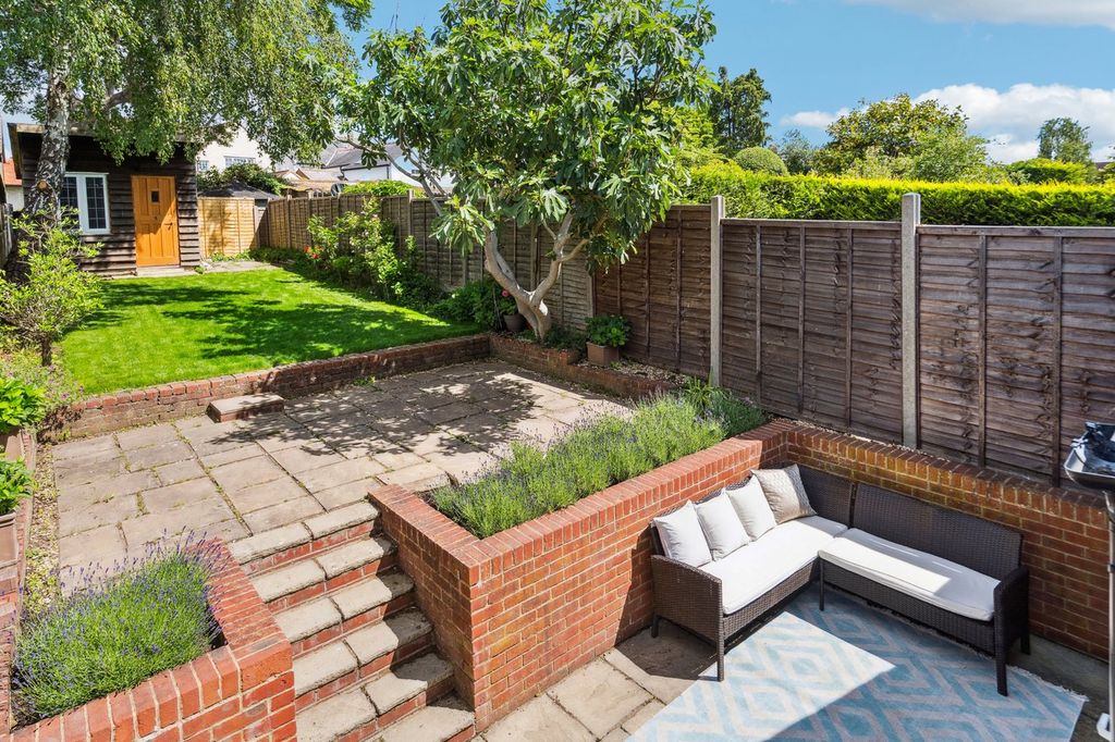 Property photo 2 of 18