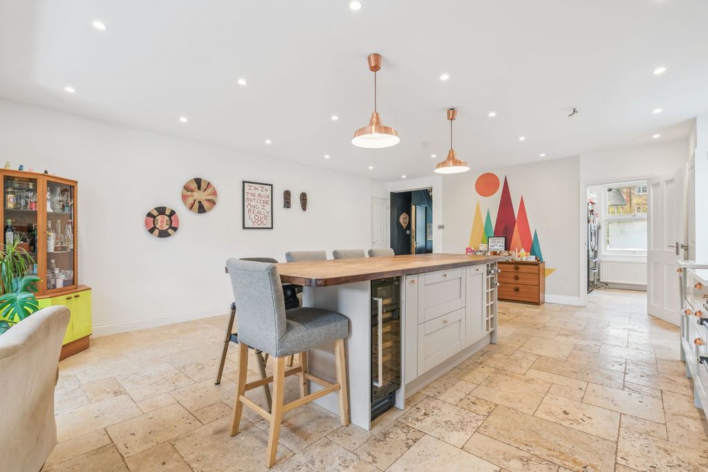 Property photo 1 of 15 Kitchen_Dining (6)