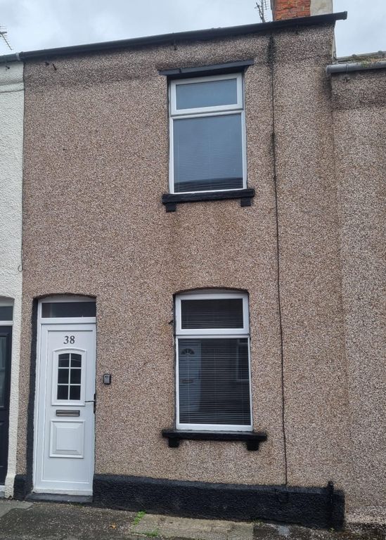 Property photo 1 of 18
