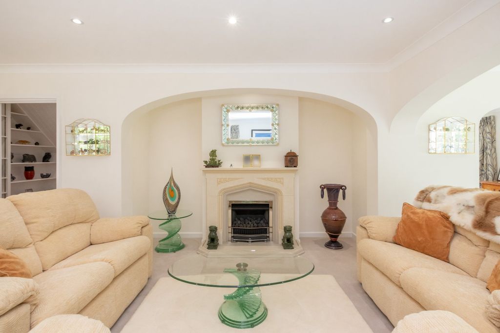 Property photo 3 of 42 Picture No. 57
