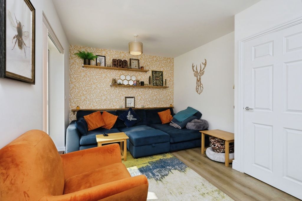 Additional image 5 of 5 bed town house for saleMillennium Way, Heathfield, East Sussex TN21