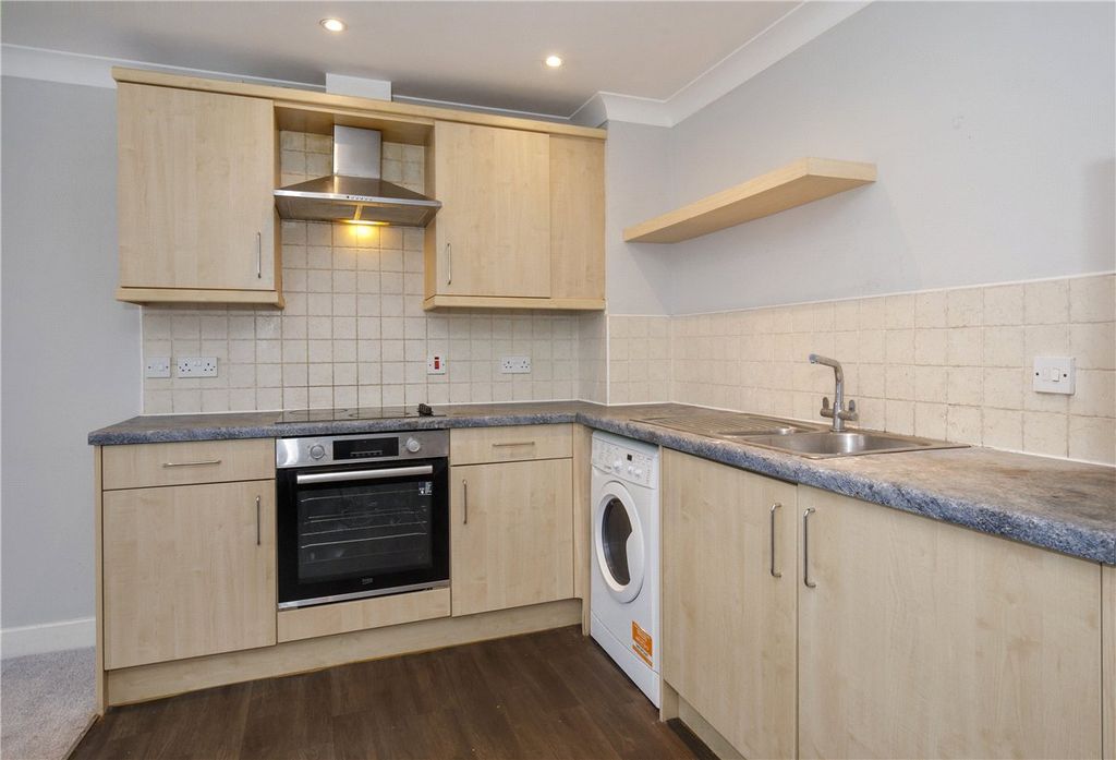 Property photo 3 of 8 Picture No. 01