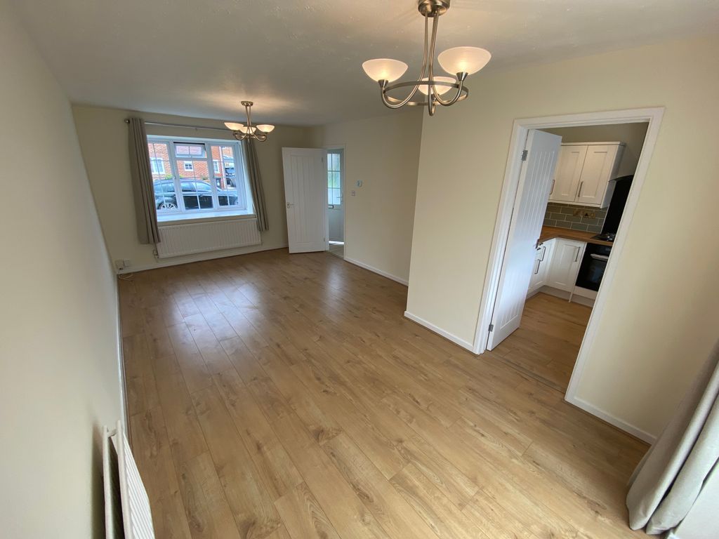 Property photo 2 of 9 Living Room 2