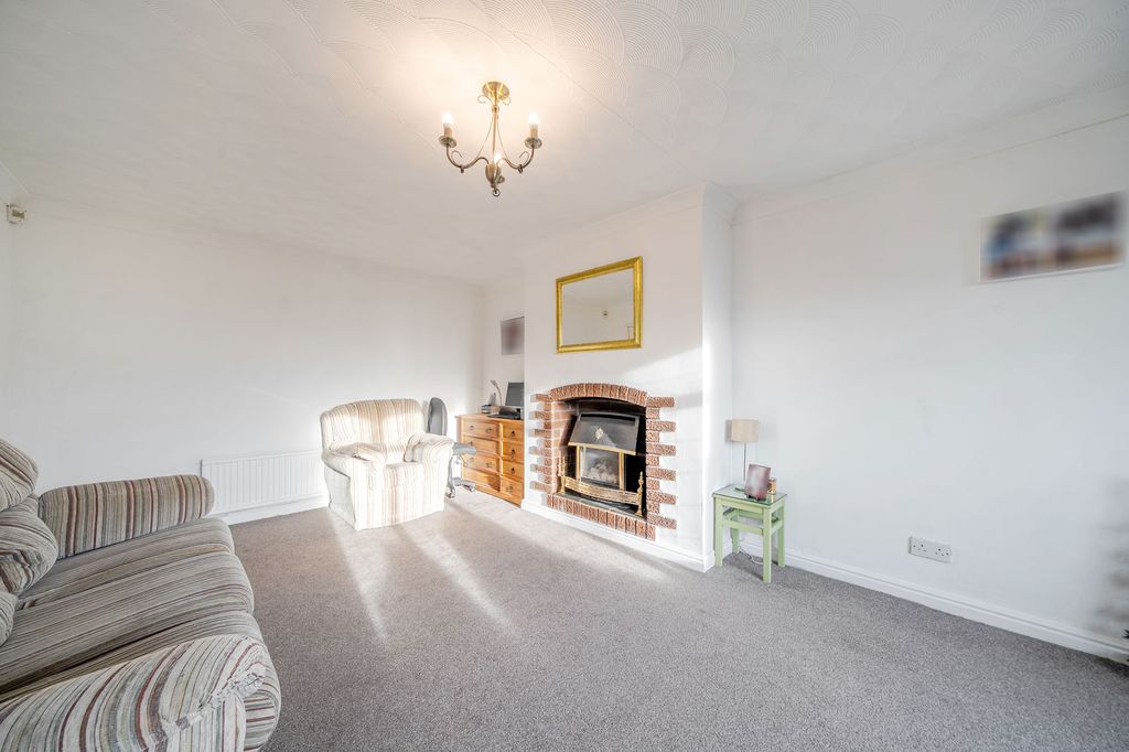 Property photo 3 of 23