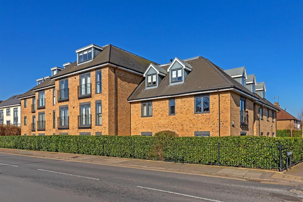 Property photo 1 of 17 9Veronacourt-1.Jpg